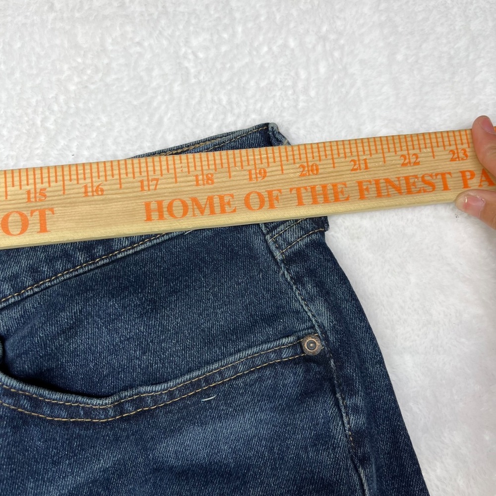 Wrangler Relaxed Fit Jeans Men's Blue Denim Pockets Classic Zip Fly 40X29 - NWT - Picture 3 of 12